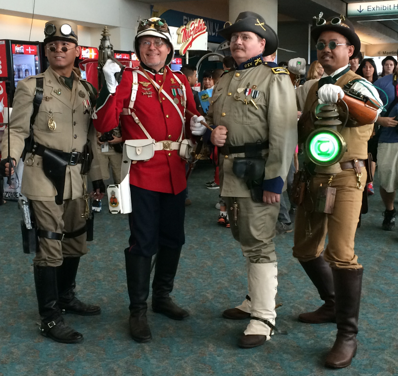 Illustration for article titled Coolest Comic-Con Cosplay, Day 3: Getting Crazier and More Amazing